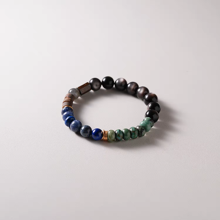 Shū Fēng Earth & Sky Bracelet – Lapis Lazuli, Red Jasper, Black Onyx & Agarwood Mala Beads for Balance