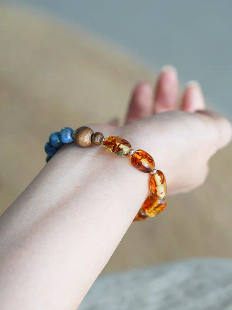 Shí Jī Feng Shui Bracelet – Agarwood, Lapis Lazuli & Amber Mala Beads for Luck, Clarity & Ancient Energy